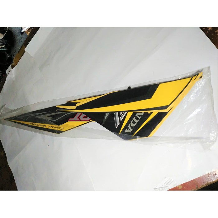 SALE -  Striping Lis Bodi &amp; Stiker Body Beat Fi 2013 Hitam Kuning