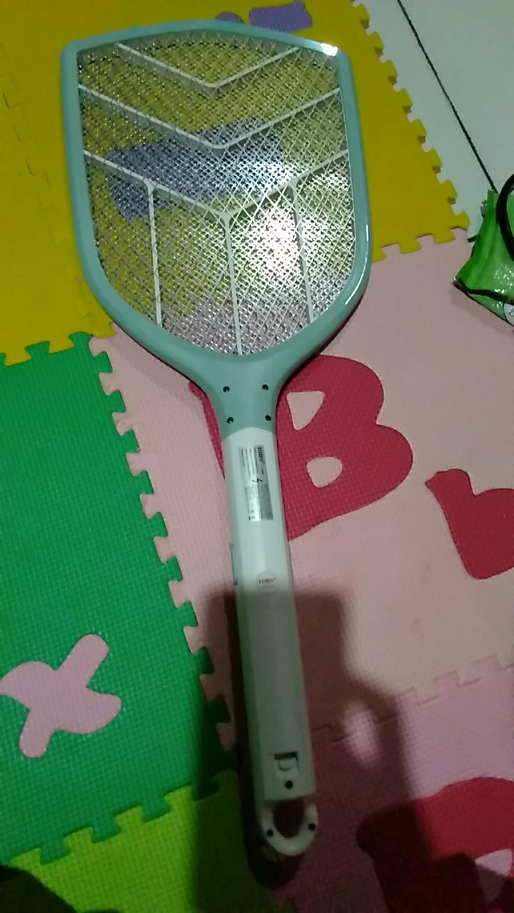 Raket Nyamuk Luby L-3839 + Senter 1 Led + Replaceable Rechargeable Battery