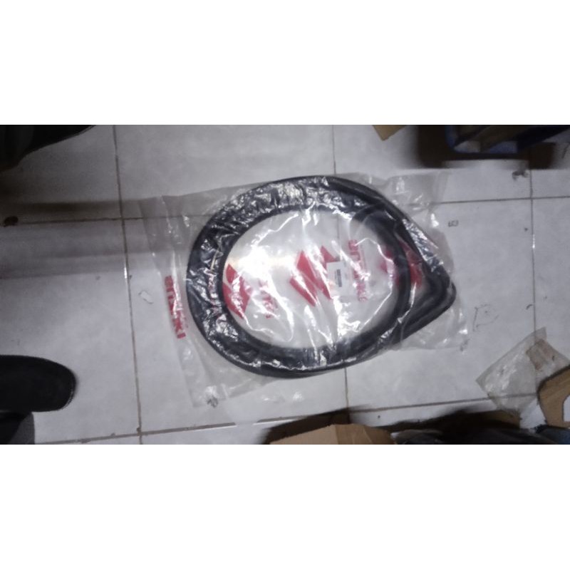 karet kaca depan carry futura ori