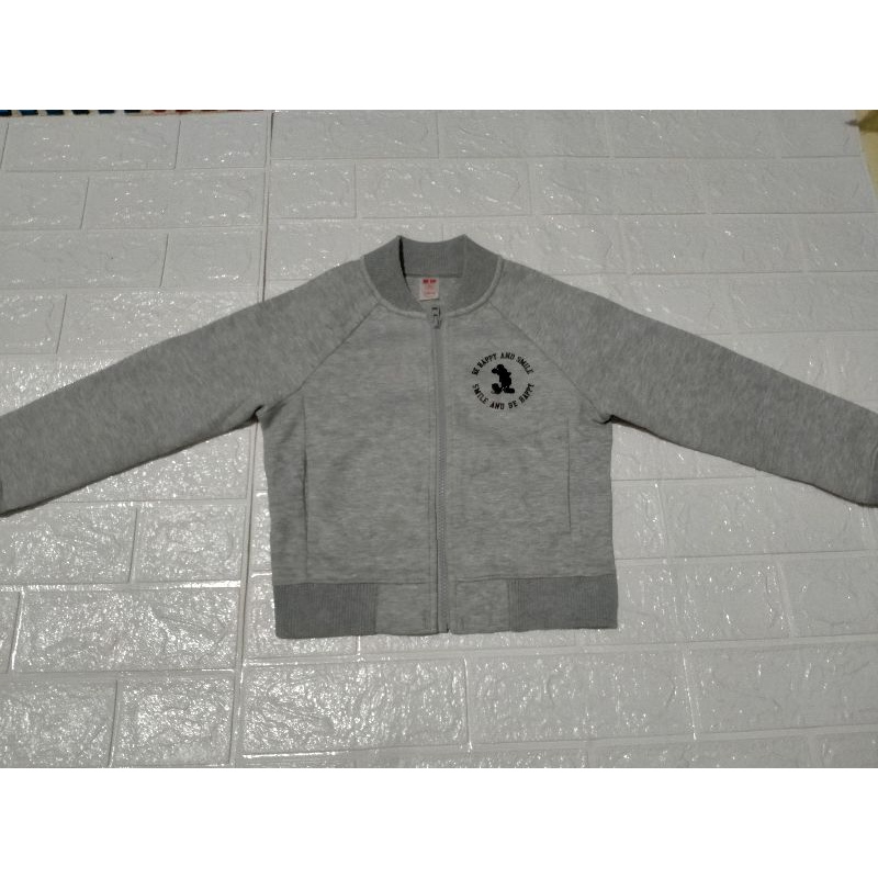 Preloved Jaket Anak Mickey Mouse Grey Uniqlo Kids Preloved Uniqlo x Disney Jacket Preloved Jaket Bom