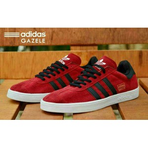 sepatu adidas gazelle merah