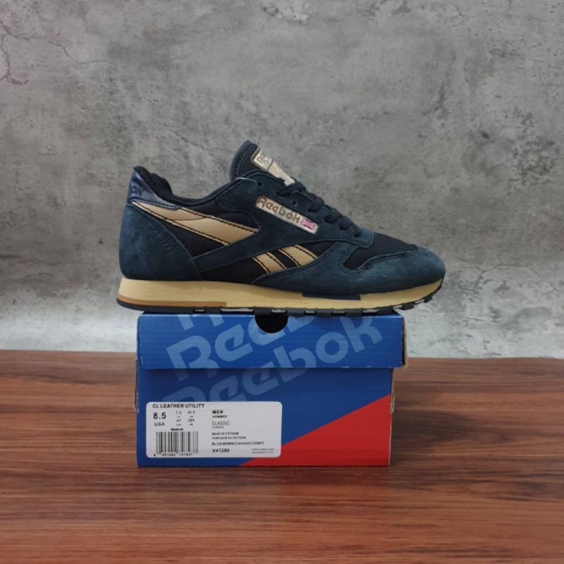 Sepatu Reebok Classic Leather Utility
