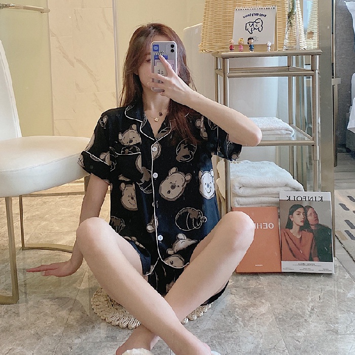 Lovera Baju Tidur Wanita Dewasa Model Kemeja Bahan Satin HP Lengan Pendek Celana Pendek Import High Quality Sleepwear-Bear Hitam