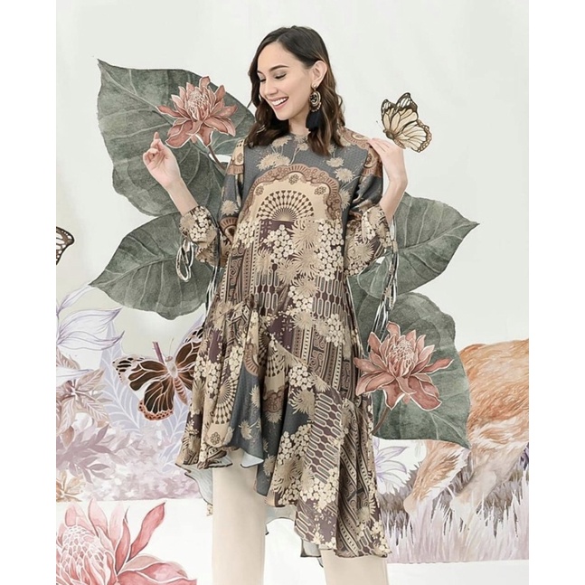 Allegra Blouse by Wearing Klamby