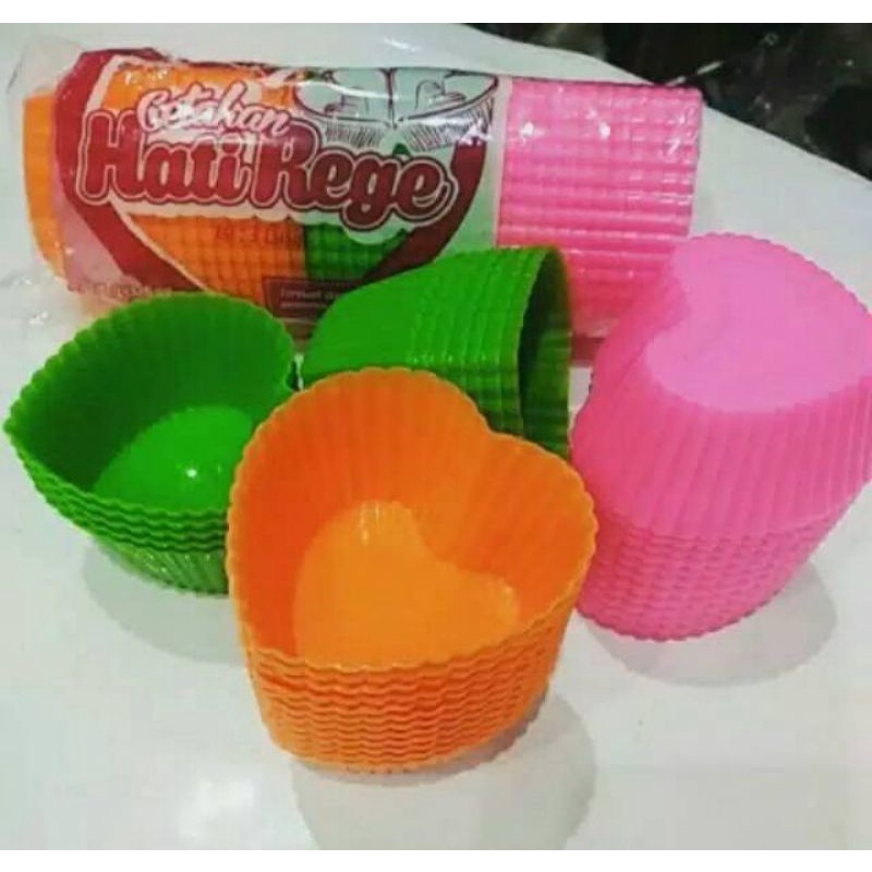 Cetakan Kue Bentuk Hati Bahan Plastik Isi 1 Lusin