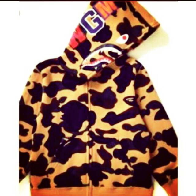 Jaket BAPE