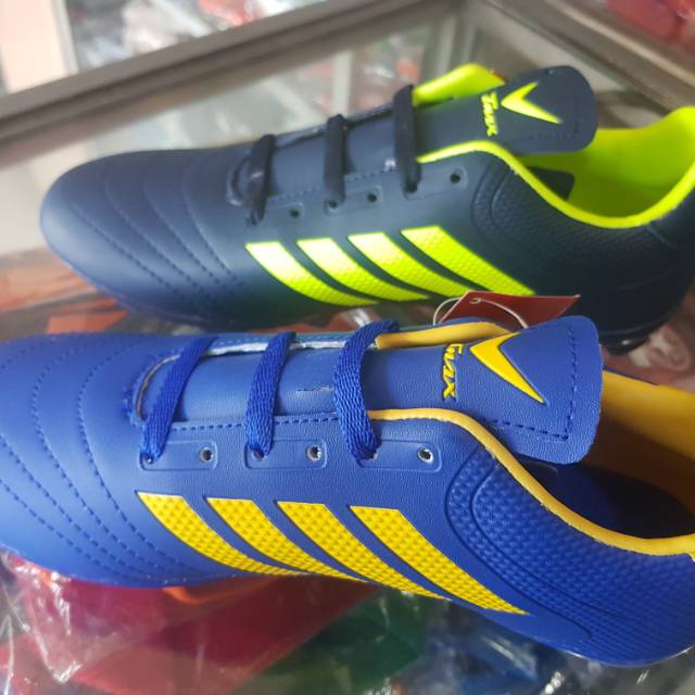 Sepatu Bola Tmax Barca SC