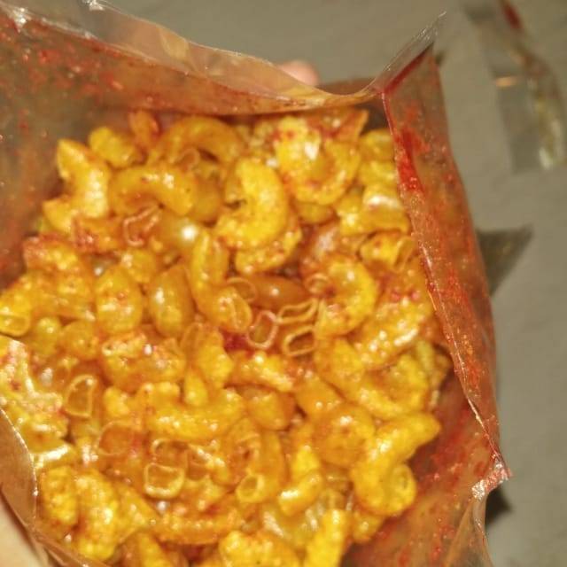 

Makroni bantet,renyah nyah nyah dengan varian rasa di bawah