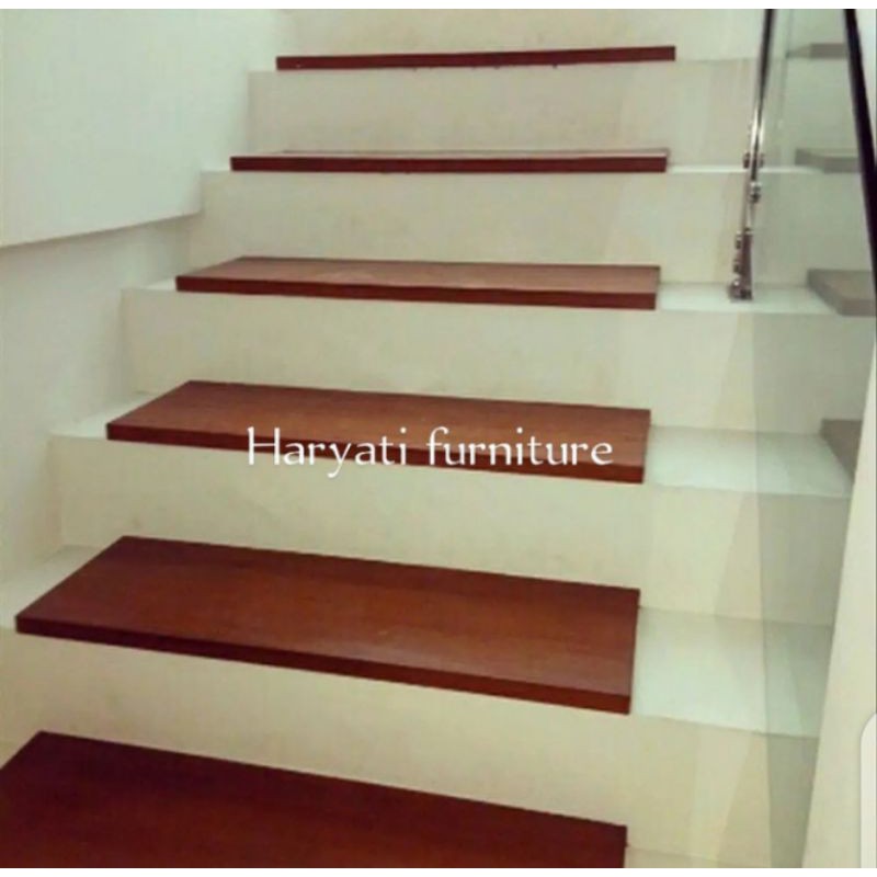 papan anak tangga