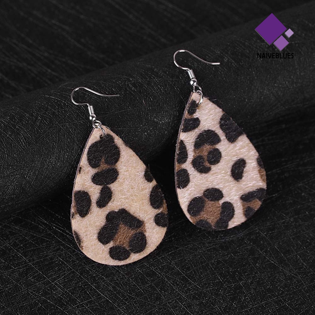 Anting Kait Model Menjuntai Bahan Kulit Motif Print Leopard Untuk Wanita