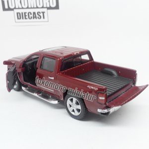 Terbaru  miniatur mobil chevrolet silverado pick up hadiah kado tokomoro Instan