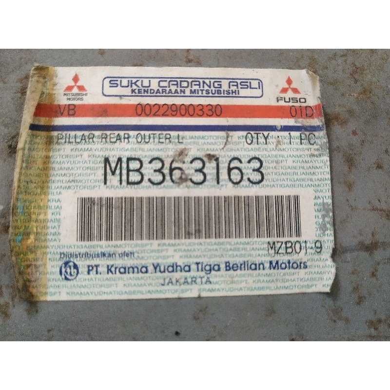 pilar belakang Mitsubishi L300 sebelah kiri