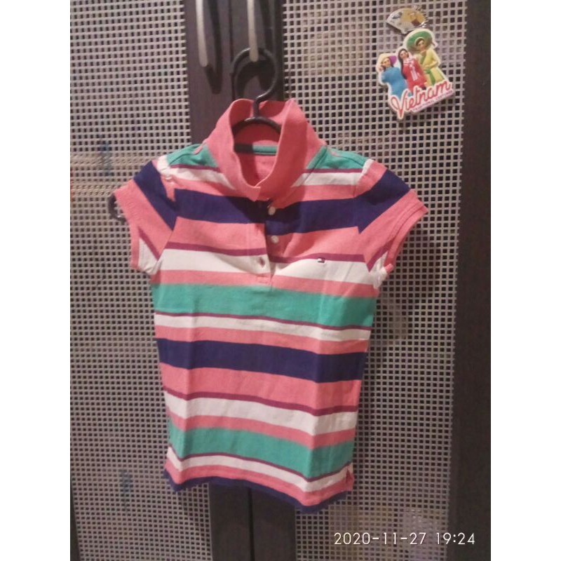 kaos berkerah Tommy Hilfiger