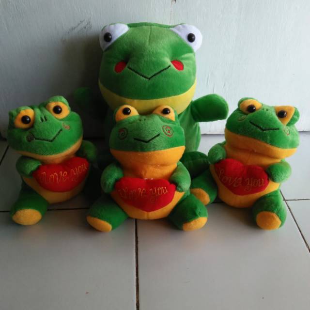 Boneka keropi beranak