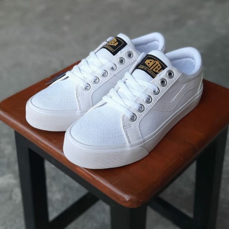 Ventela Republic Low Sepatu Original-Republic White Low