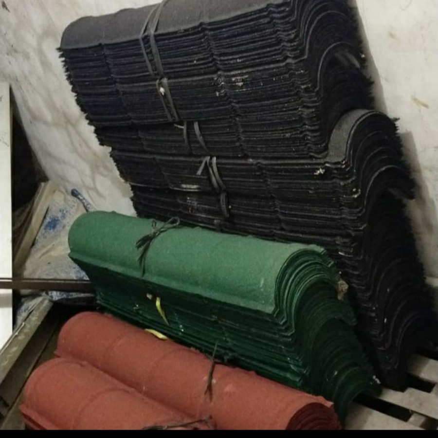 Nok genteng metal pasir