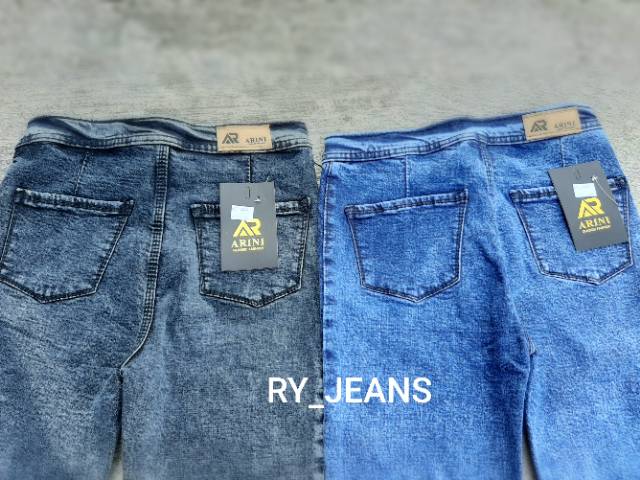 Celana hw jeans hightwaist jeans snow hw kancing 5 tengah