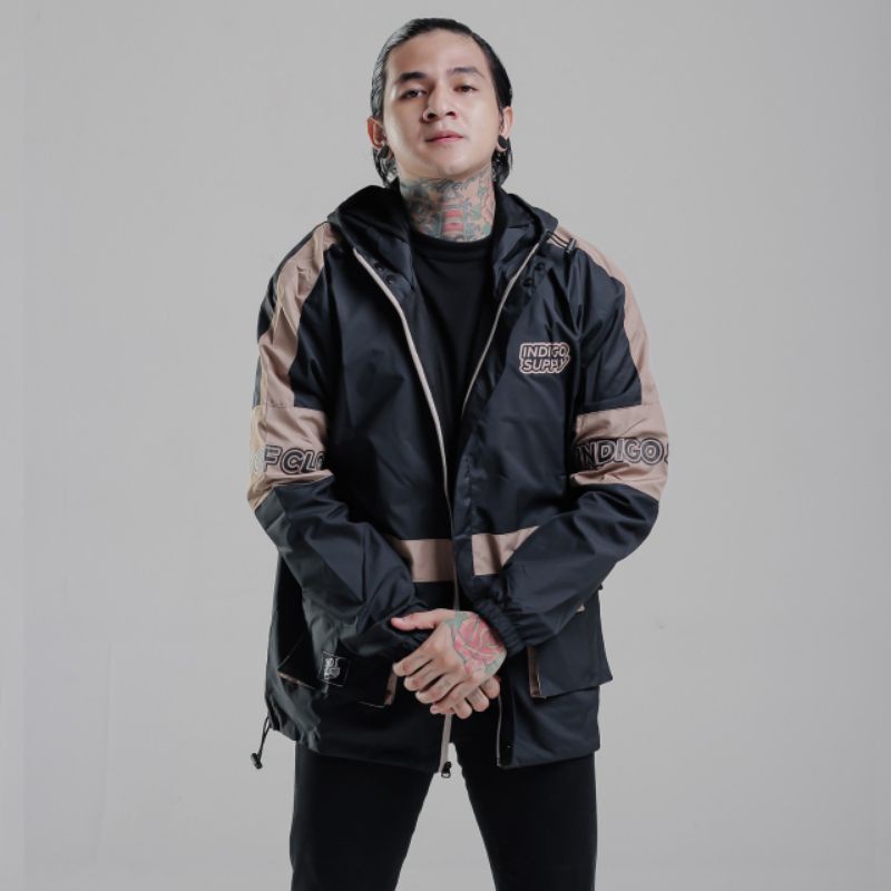 KMO Jaket Parka Pocket Parasut Pria