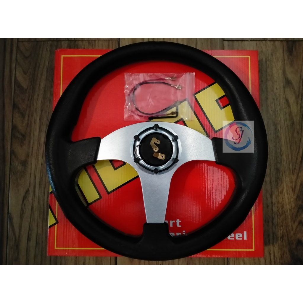 Setir Racing Momo Universal 14 Inch