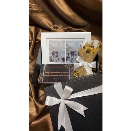 

giftbox by boxsaga