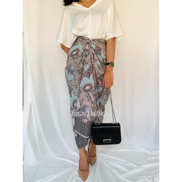 Rok lilit batik - kain lilit - rok batik modern - rok lilit grey - batik couple - set couple