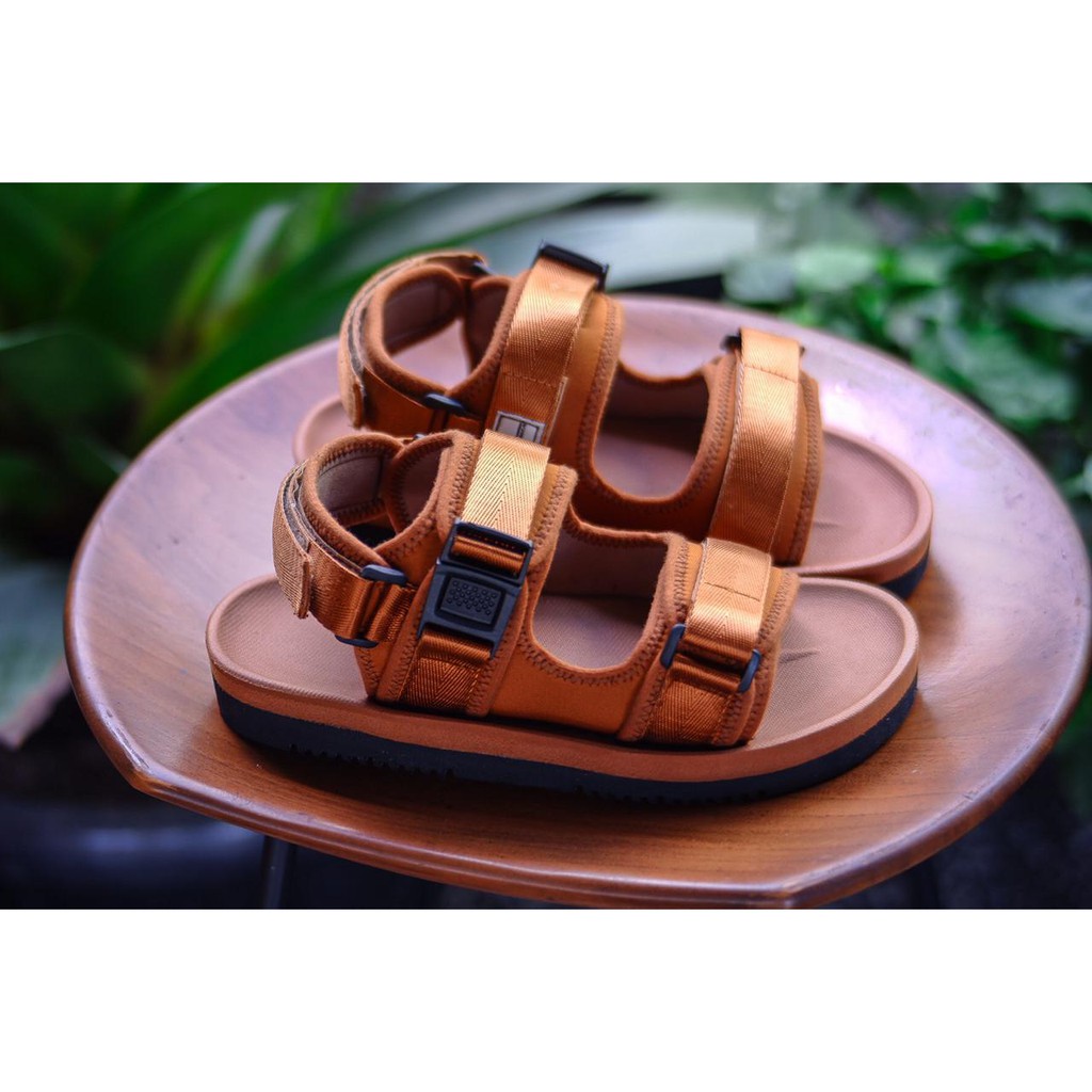 sandal kasual pria wanita volkerfootwear cutter tan blacksole