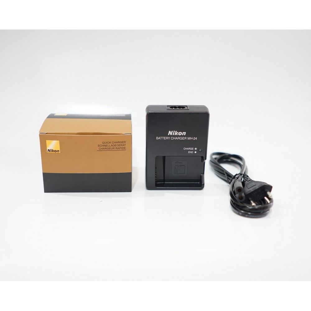 Charger D3100 D5200 D3300 D5300 D5500 Coolpix P7800 P7700 P7100 P7000 MH-24 OEM