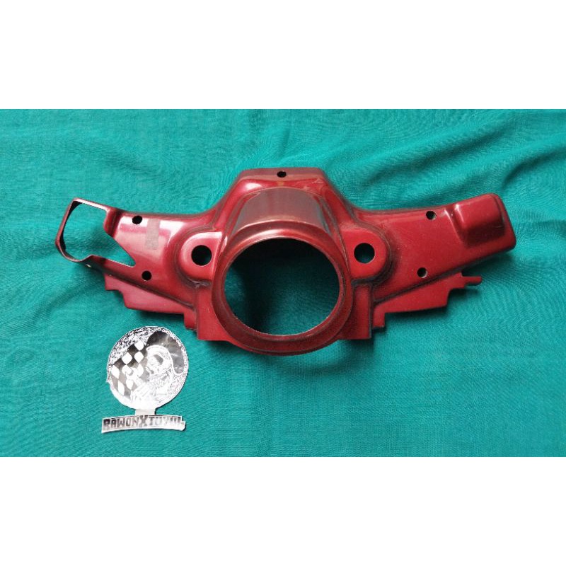 batok kepala lampu  bawah warna merah suzuki rc80 rc 80 rc100 rc 100 original baru stock lama
