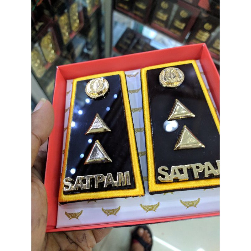 PANGKAT SECURITI akrilik