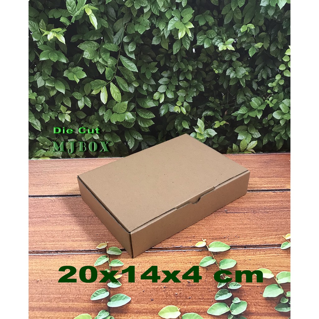 

Kardus Uk. 20x14x4 cm.............Die Cut