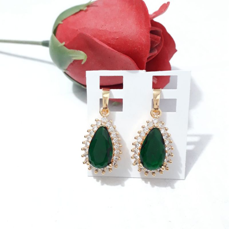 Liontin Batu Hijau Mengkilap Gold Dengan Batu Mata