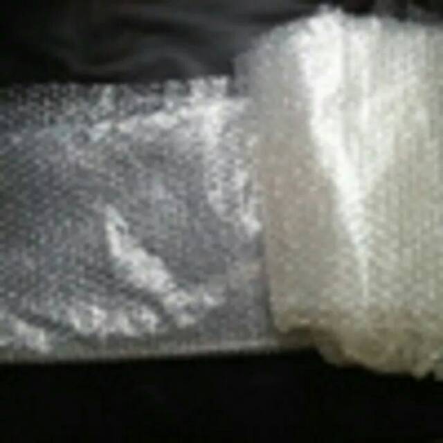 

Plastuk bubble ( bubbke wrap ) untuk packing tambahan