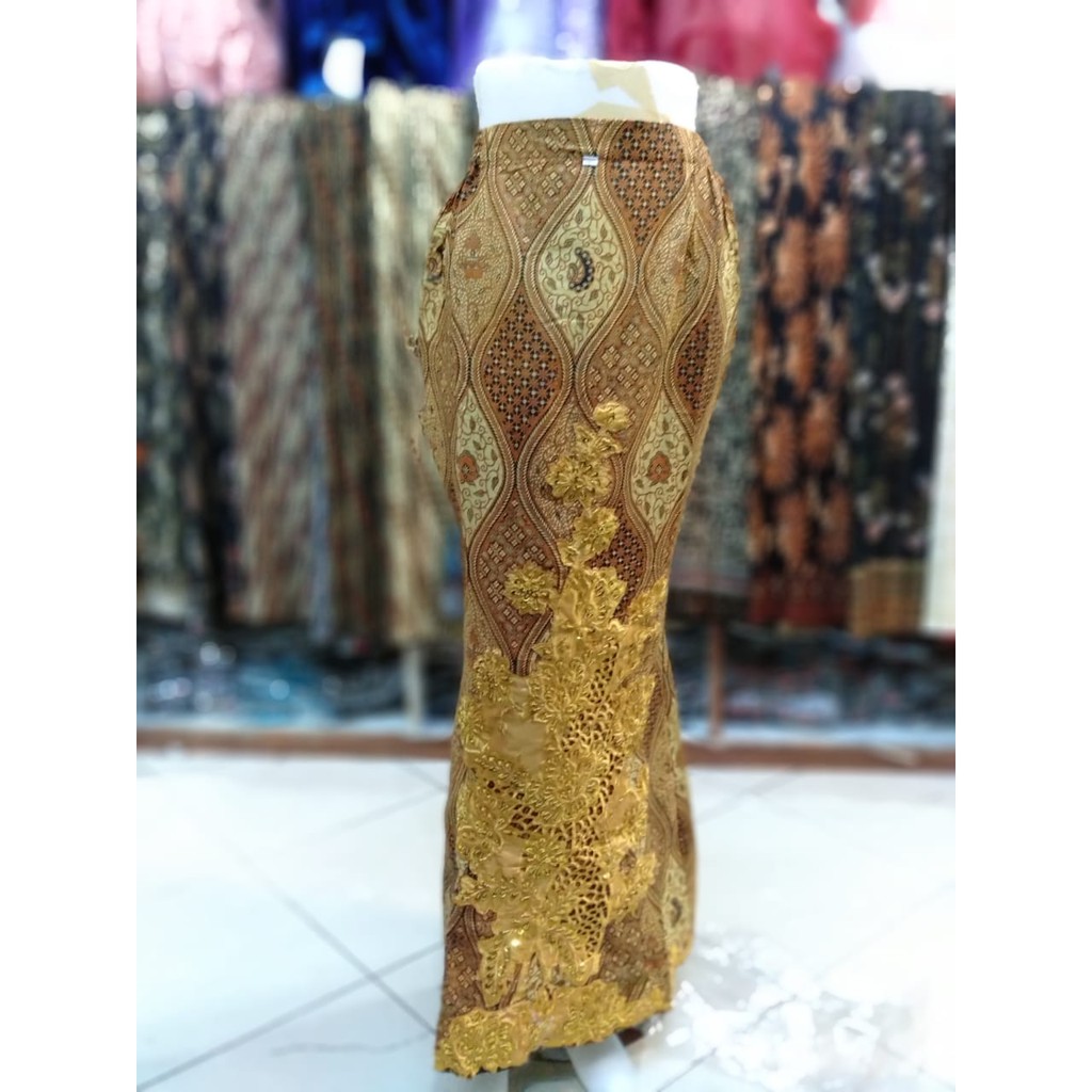 ROK BATIK DUYUNG BORDIR