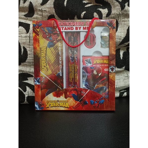 

Spiderman stationery set