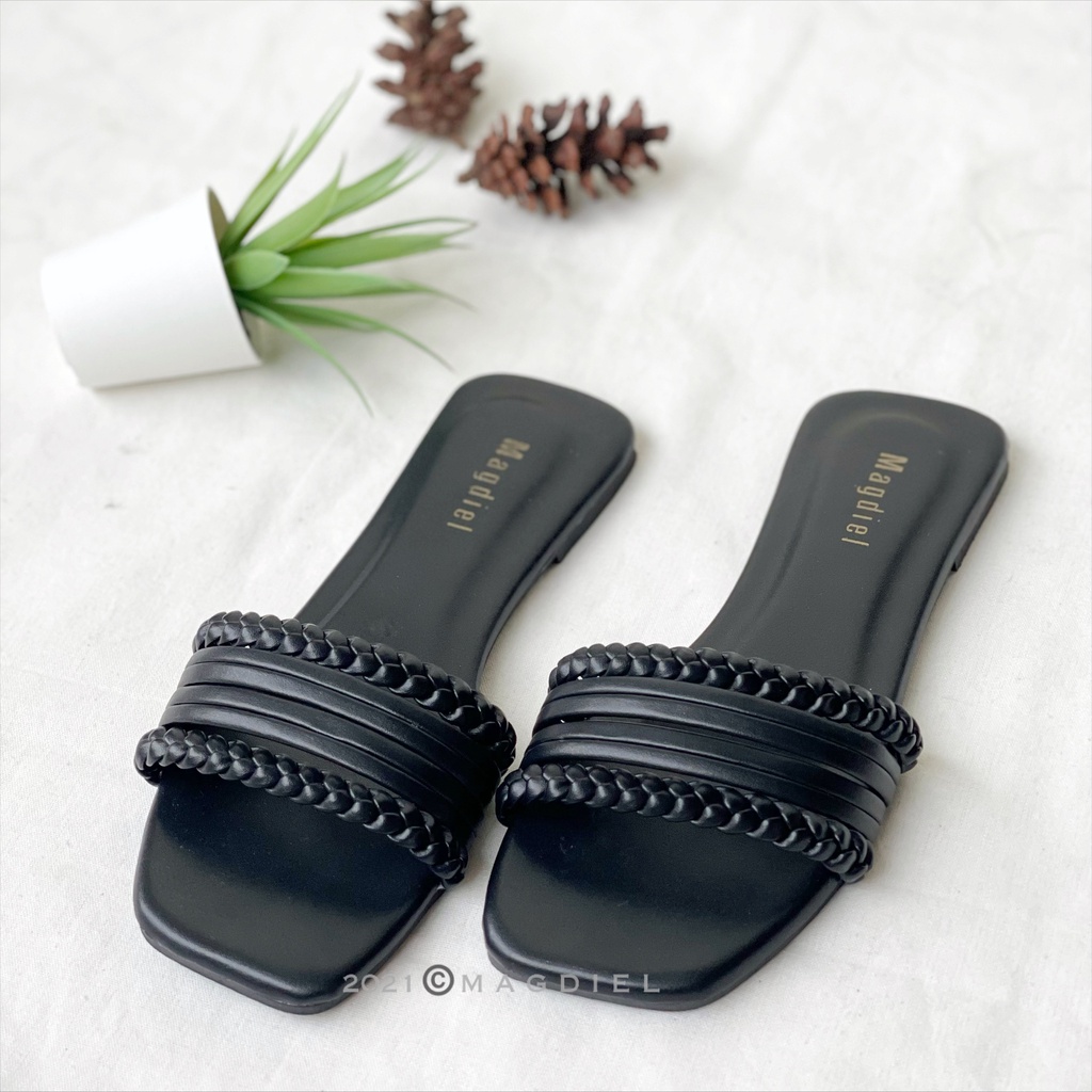 Magdiel - Westin Sandal Kepang Wanita