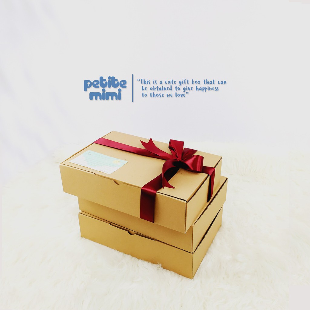 Petite Mimi Baby Hampers - Gift Box kado Parcel Bayi  - Jumper Baju Selimut Topi -SNI-7