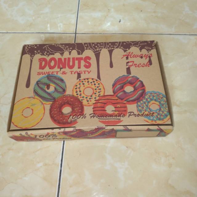 

Kardus Box Donat Donuts