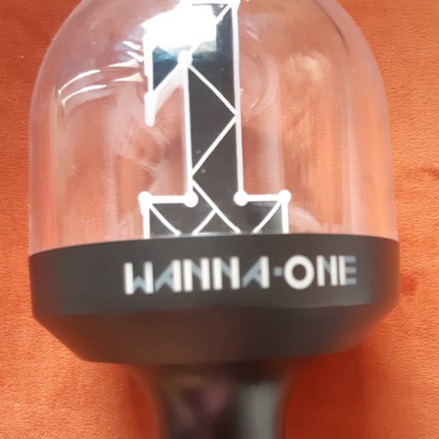 PRELOVED Wanna One Official Lightstick - NABLEBONG