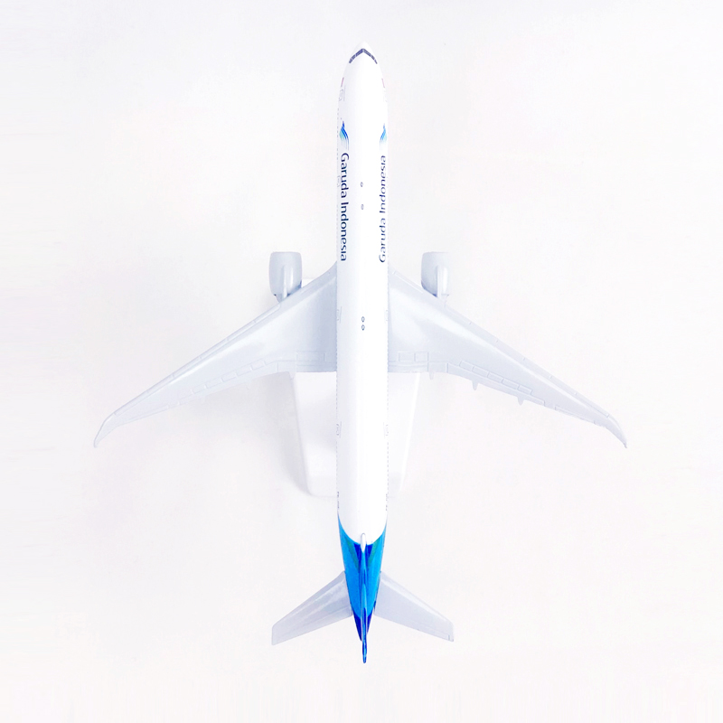 Garuda Indonesia Boeing 777 Model Pesawat Terbang B777 Bahan Metal Diecast 20CM