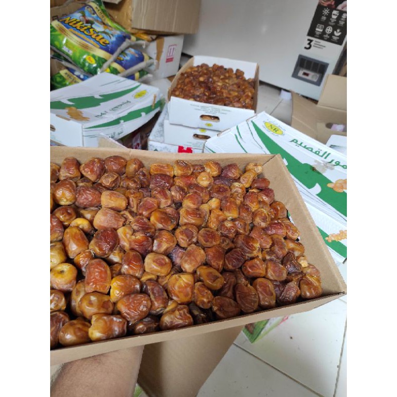 

Kurma Sukari 3kg - Ruthob Basah - Al Qossim - Kurma Raja