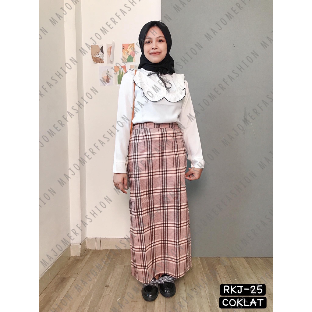 MAJOMER ® | ISHAK TARTAN LONG SKIRT - ROK PANJANG SEMI SPAN-RKJ-25 COKLAT