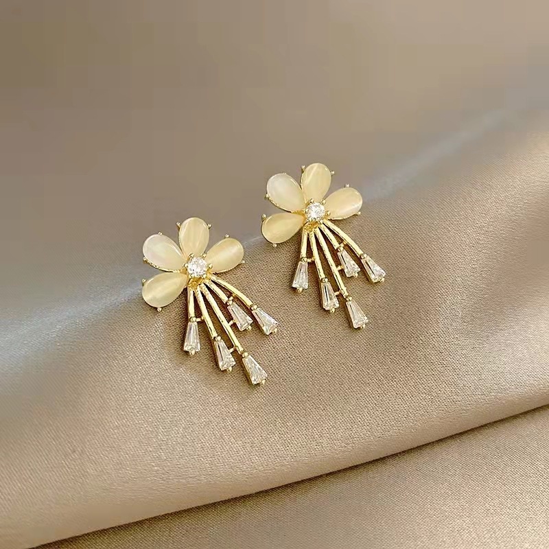 Anting Tusuk Gantung Desain Bunga Hias Opal Gaya Trendysimpleperi Untuk Wanita