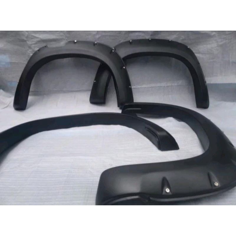 OVER PENDER FENDER ALL NEW TRITON 2020