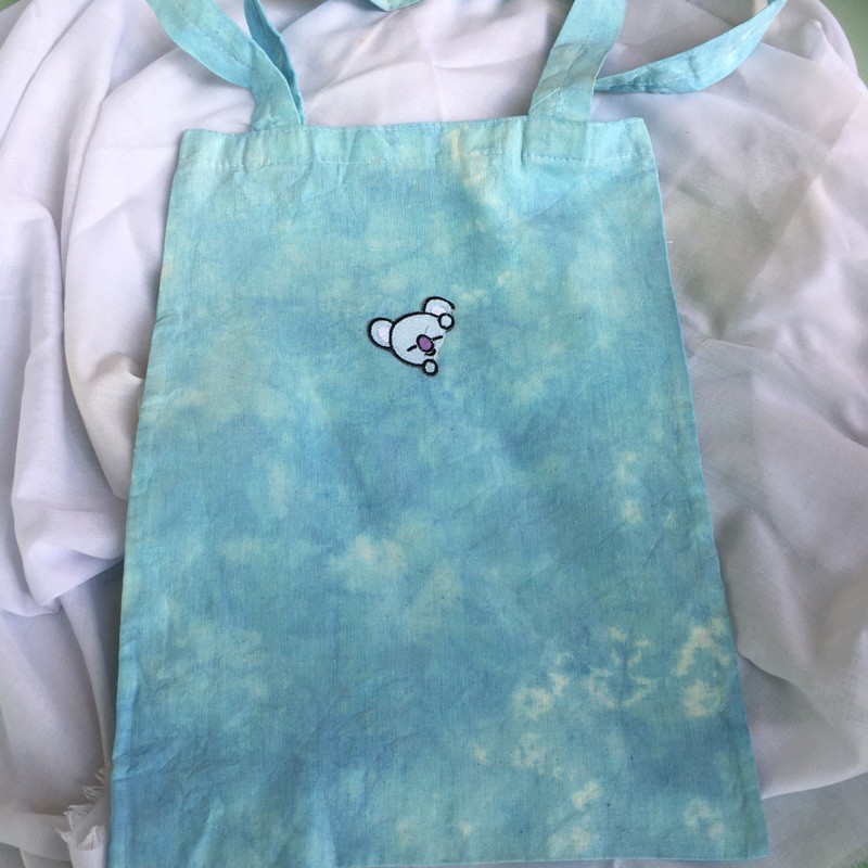 

PaketKPOP giftbox/kadoultah/hamppers bt21