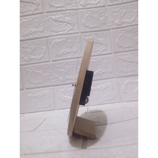 Jam Dinding Scandinavian MODERN UNIK diameter 20 cm mesin sweep-1