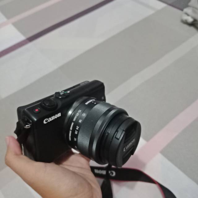 CANON M100