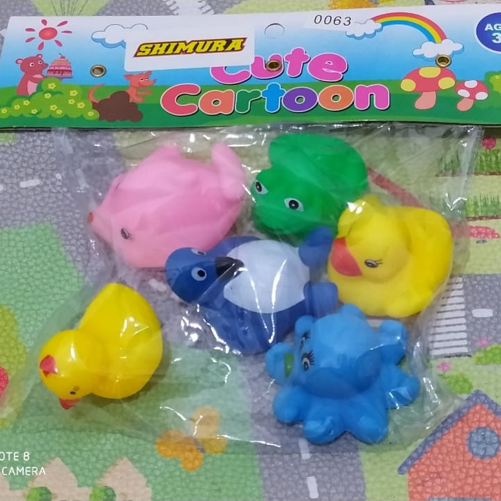 Mainan Mandi Anak Bebek karakter MIX 1 Set Isi 6 pcs - Mandi Anak - Bebek Mandi - Peralatan Mandi