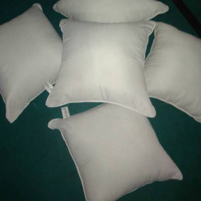 PAKET 5 pics Bantal SOFA isi silikon merk Brendis ukuran 40x40 isi 5 buah