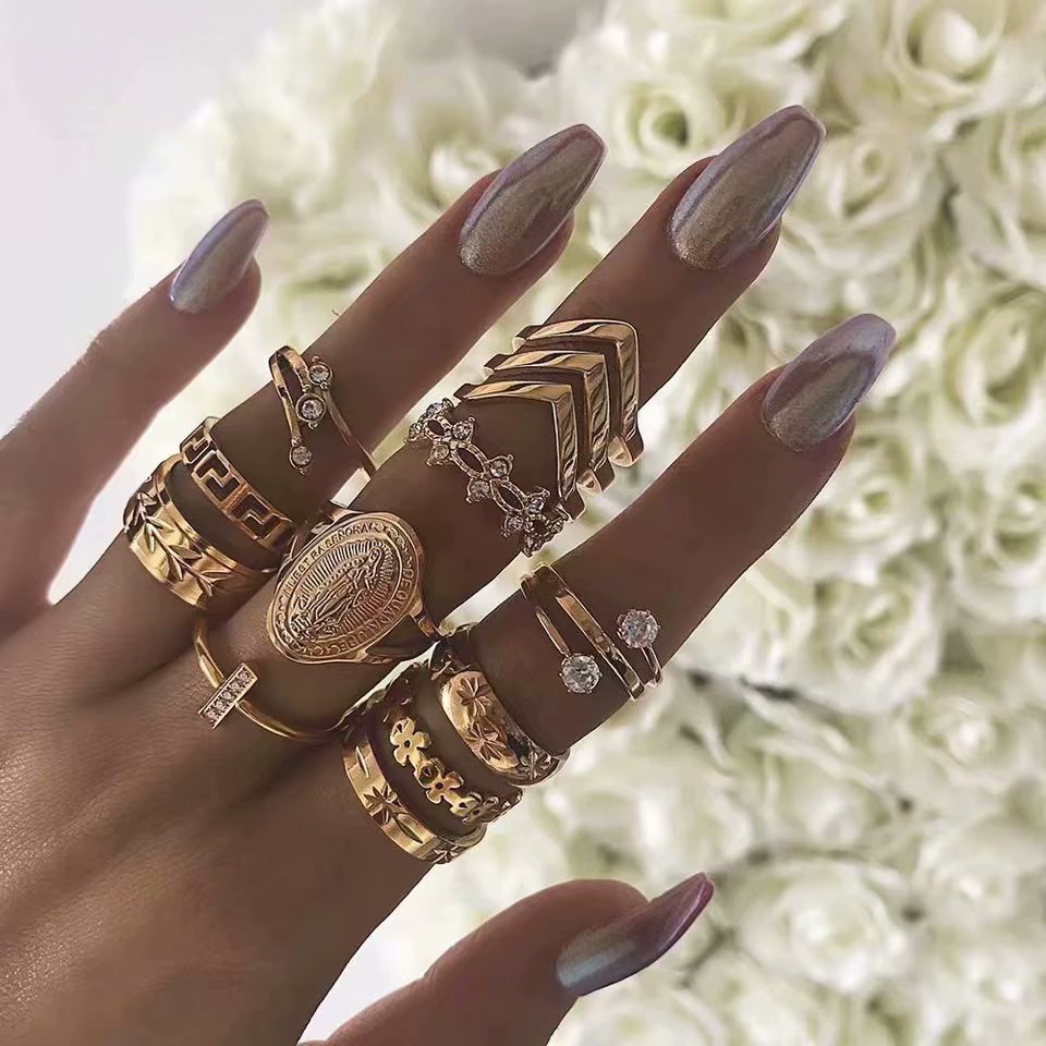 13pcs / set Cincin Berlian Bentuk V Geometris Gaya Eropa Dan Amerika