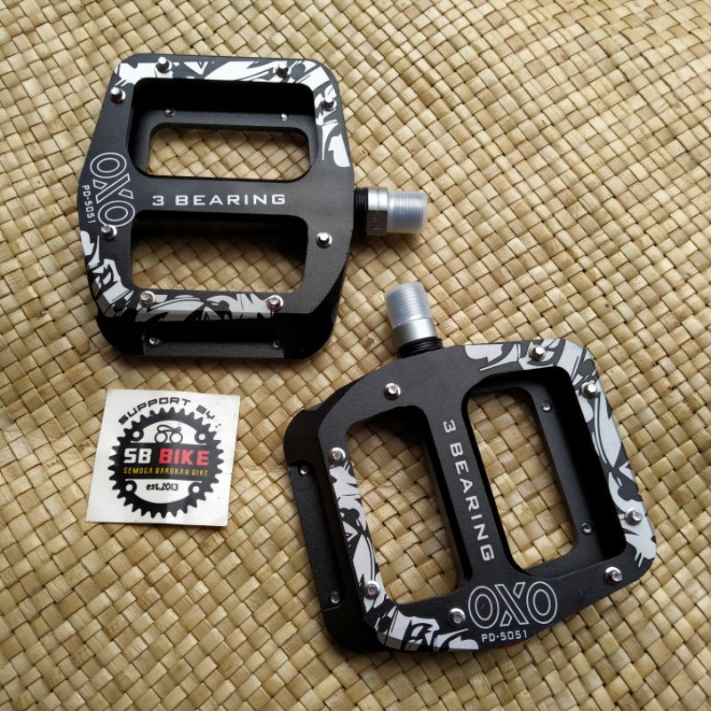 pedal mtb tapak lebar loncer 3 bearing merk Oxo